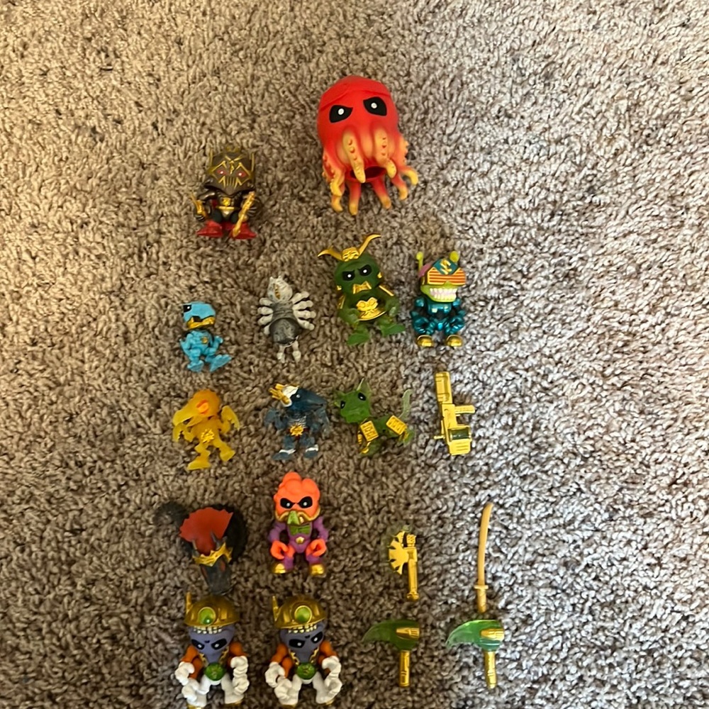 Treasure x collectibles big set
